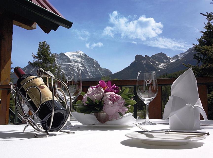 Post Hotel And Spa Lake Louise Restaurante foto